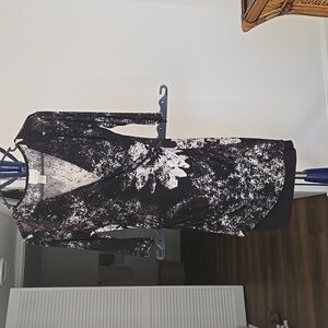 Donna Morgan Black and White Long Sleeve Dress